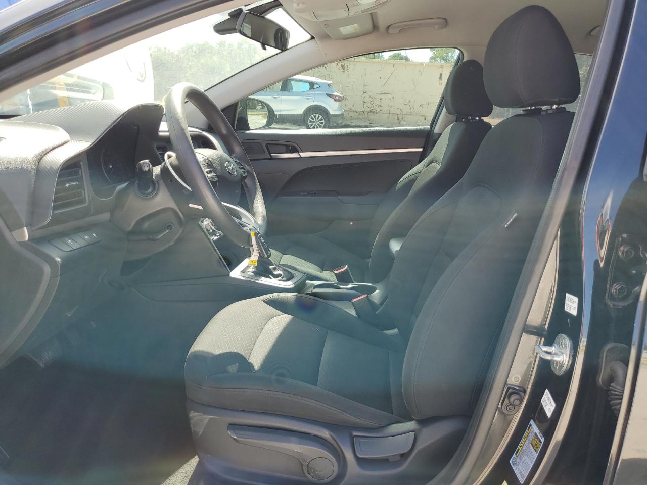 5NPD74LF9LH606795 2020 Hyundai Elantra Se