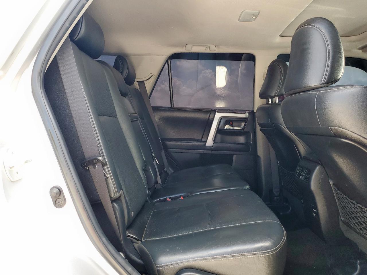 2015 Toyota 4Runner Sr5/Sr5 Premium VIN: JTEBU5JRXF5265944 Lot: 69108545