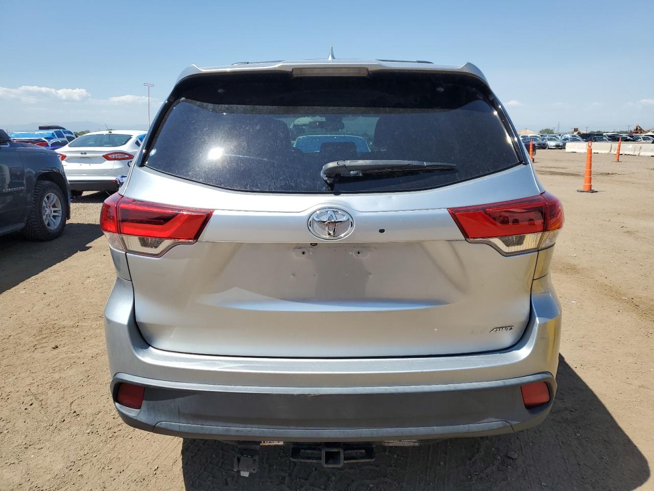 2017 Toyota Highlander Le VIN: 5TDBZRFH3HS397695 Lot: 69770215