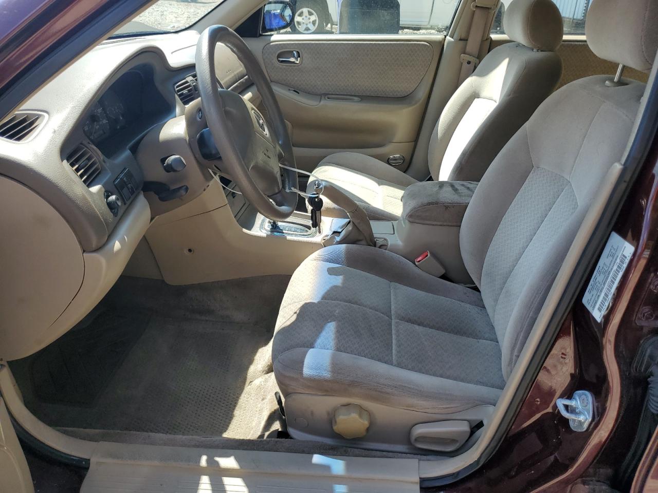 2001 Mazda 626 Es VIN: 1YVGF22DX15204506 Lot: 68889375