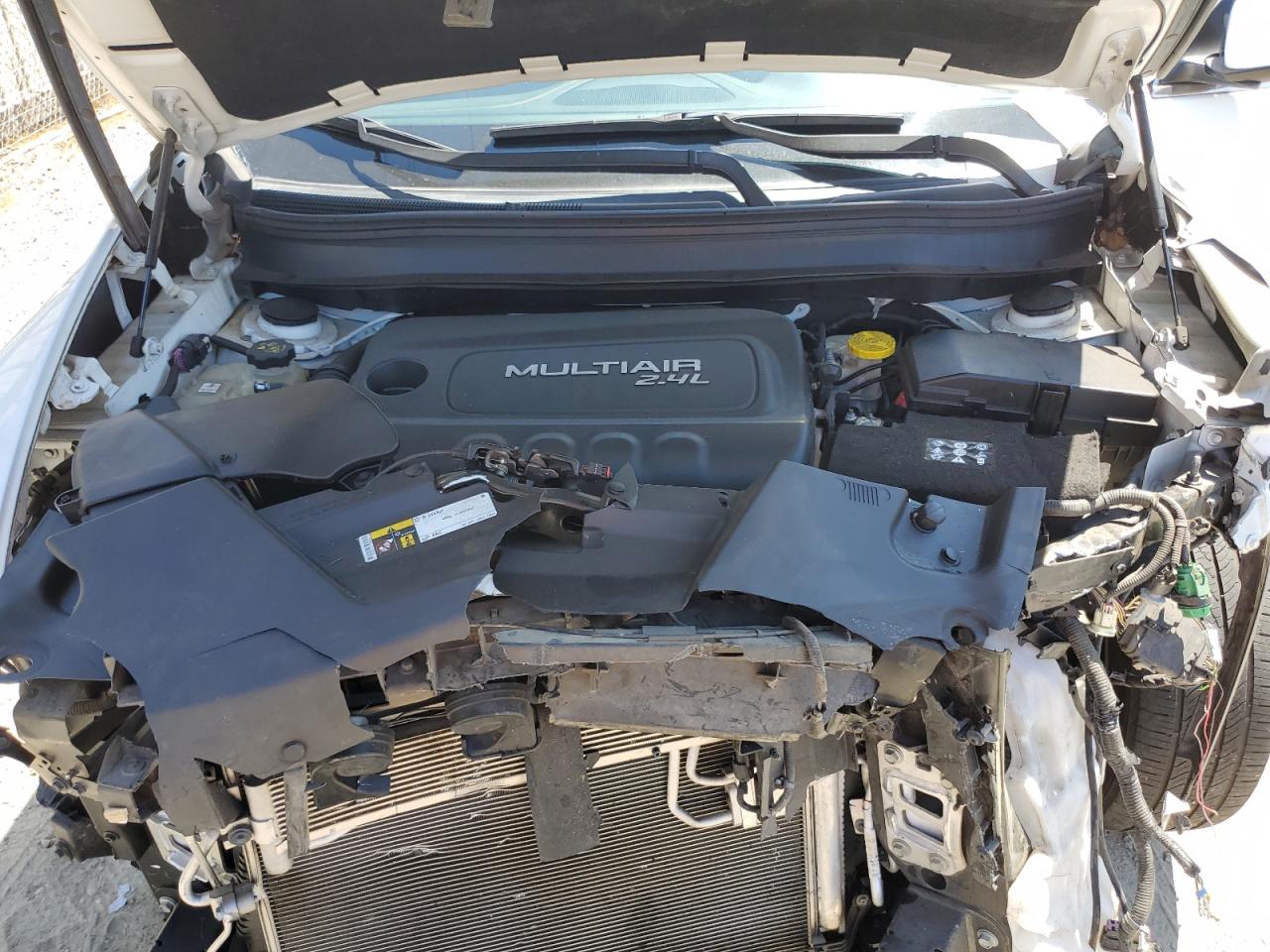 2018 Jeep Cherokee Latitude Plus VIN: 1C4PJLLB0JD584517 Lot: 70988685