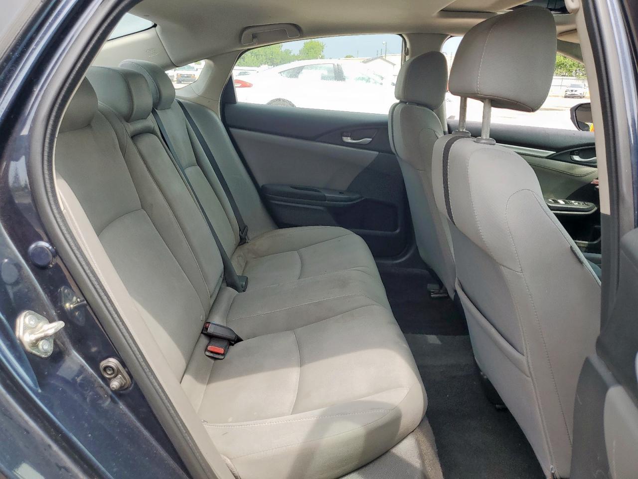 2017 Honda Civic Ex VIN: 19XFC1F44HE011782 Lot: 68923765