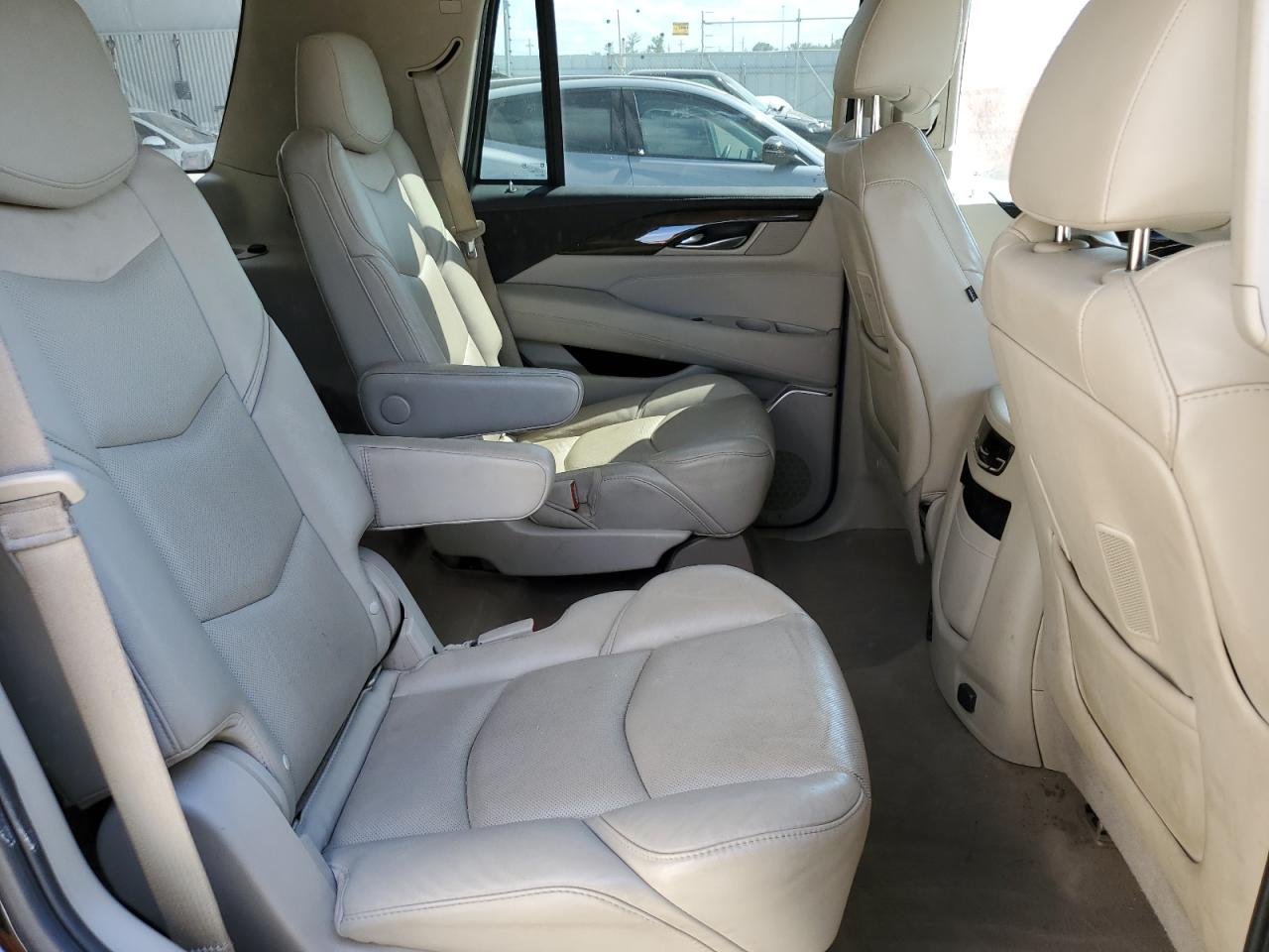 2019 Cadillac Escalade Luxury VIN: 1GYS4BKJ9KR114991 Lot: 69838075