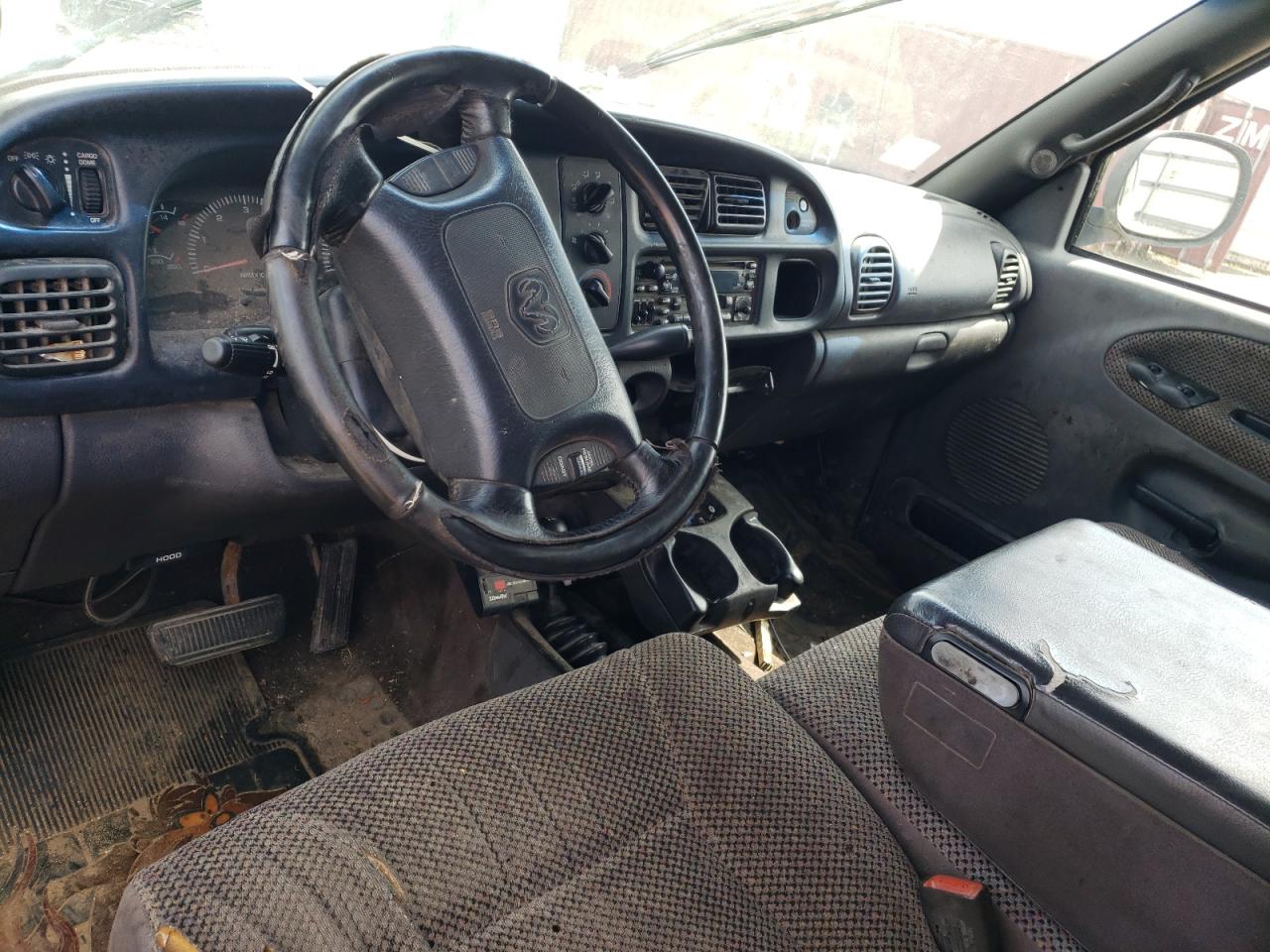 2000 Dodge Ram 2500 VIN: 1B7KF23Z3YJ111421 Lot: 68348655