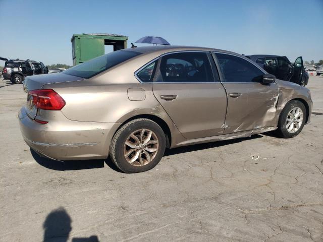  VOLKSWAGEN PASSAT 2016 Серебристый