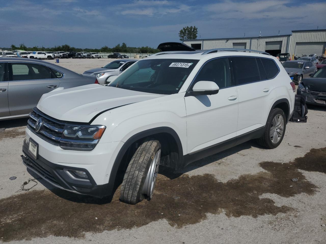 2019 Volkswagen Atlas Sel Premium white null gas 1V2NR2CA9KC557484 photo #1