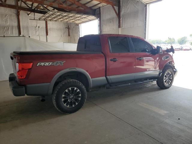  NISSAN TITAN 2016 Красный