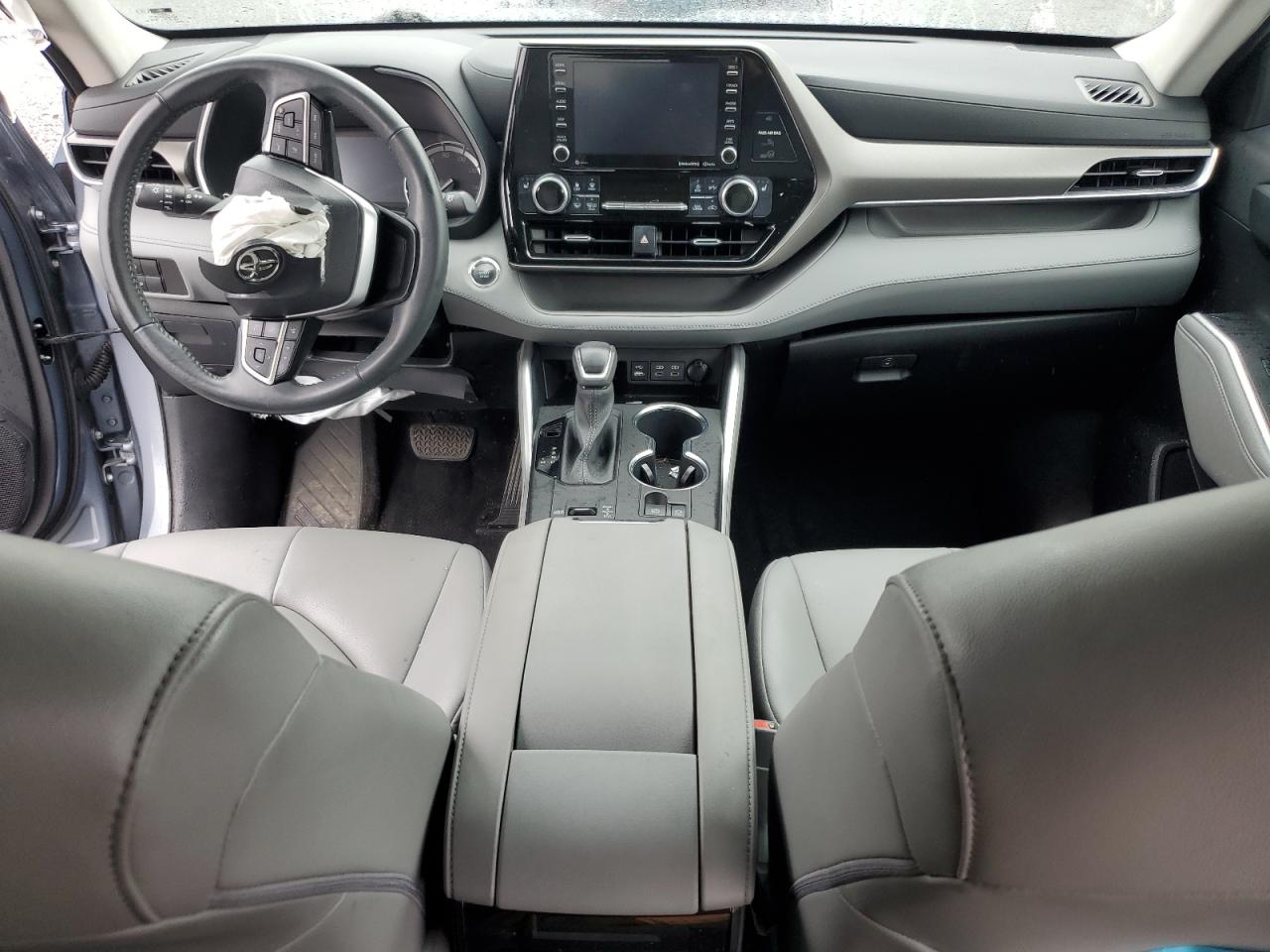 2022 Toyota Highlander Xle VIN: 5TDGZRAH3NS142117 Lot: 68256655