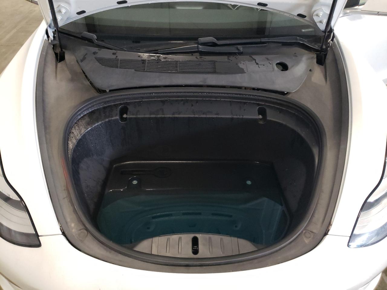 2020 Tesla Model 3 VIN: 5YJ3E1EA0LF660471 Lot: 68139025