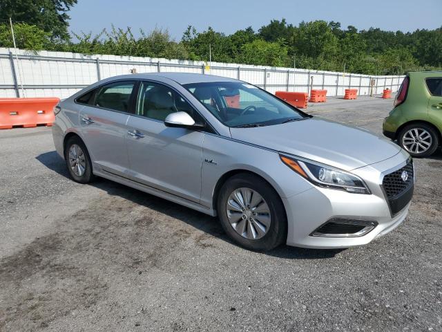 Sedans HYUNDAI SONATA 2016 Srebrny