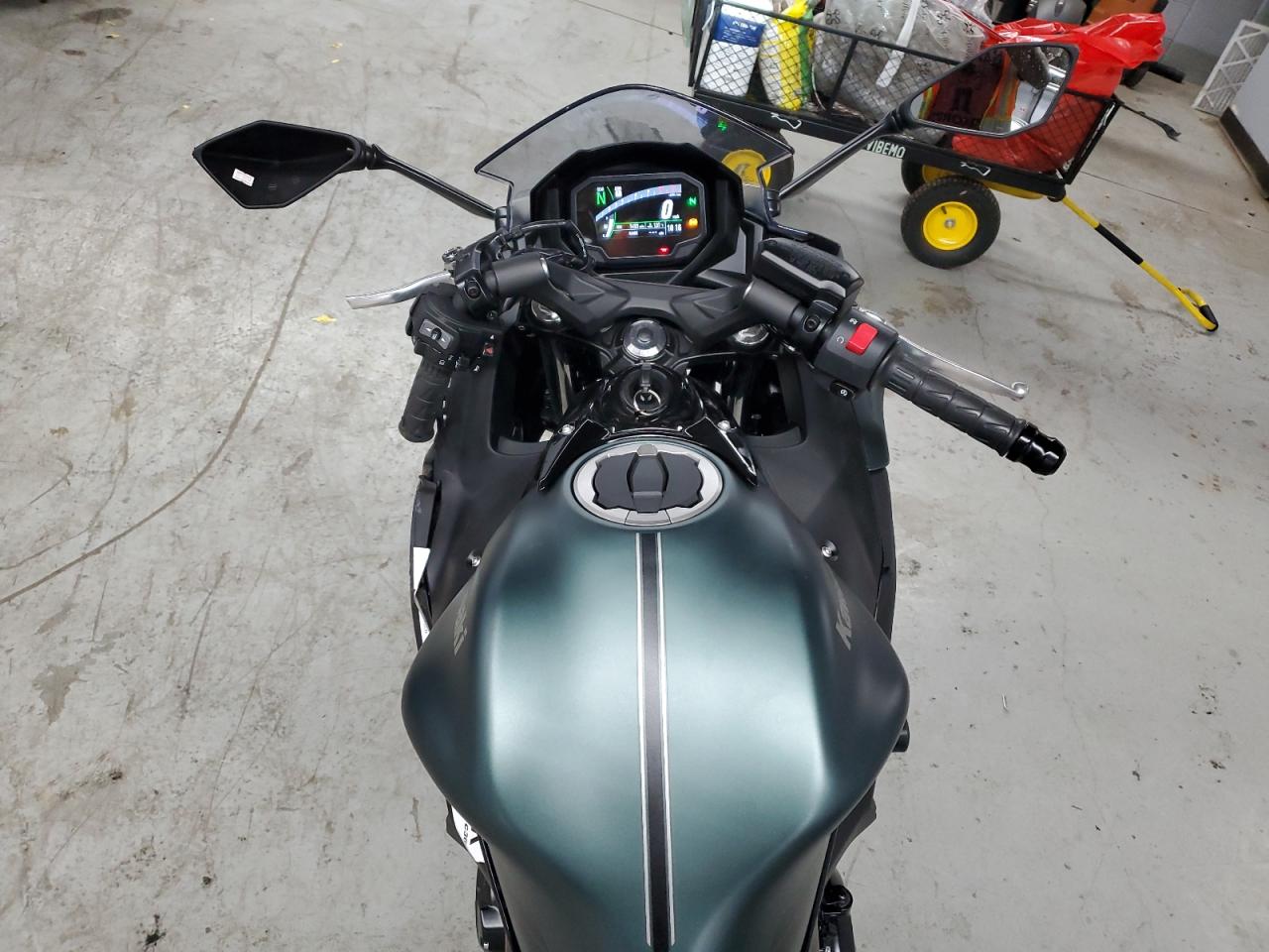 2025 Kawasaki Ex650 P VIN: ML5EXEP14SDAF2409 Lot: 70113825