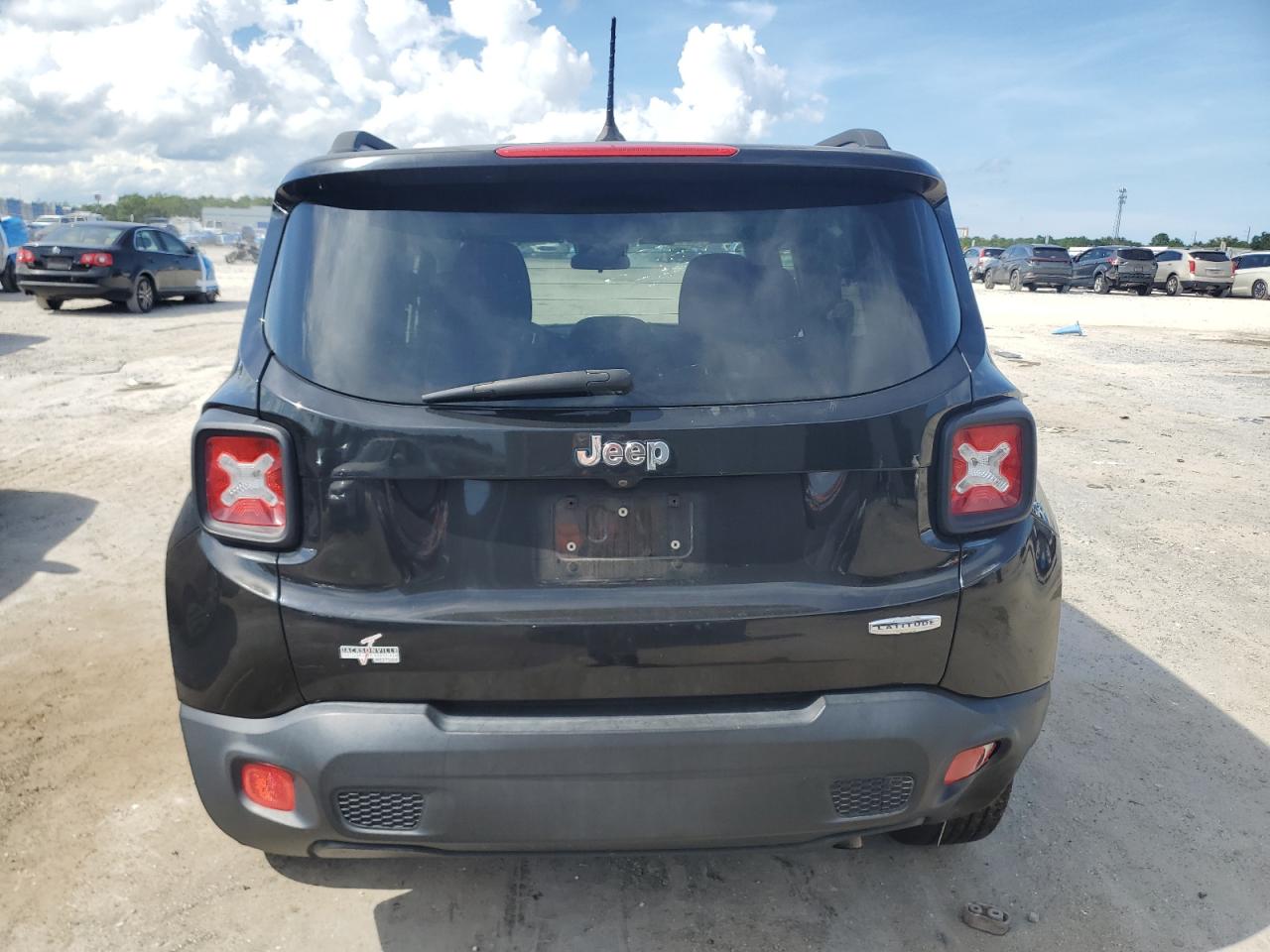 2015 Jeep Renegade Latitude VIN: ZACCJABT4FPC06657 Lot: 68737385