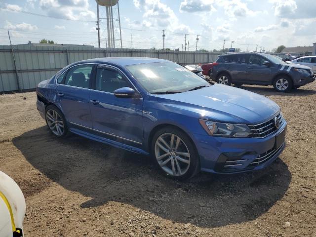 VOLKSWAGEN PASSAT 2017 Синий