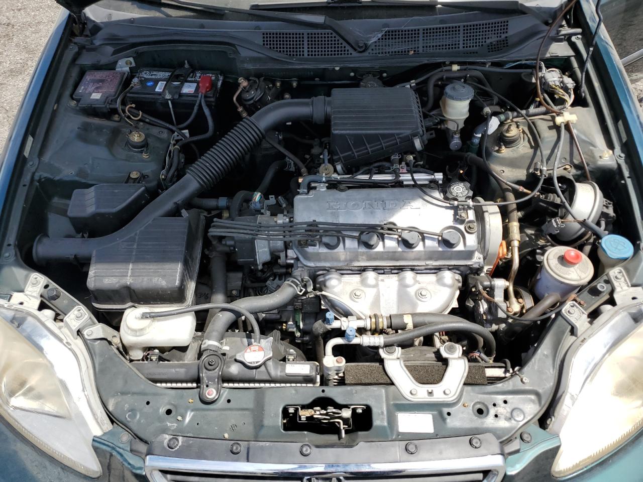 1998 Honda Civic Lx VIN: 2HGEJ6672WH577788 Lot: 70053025