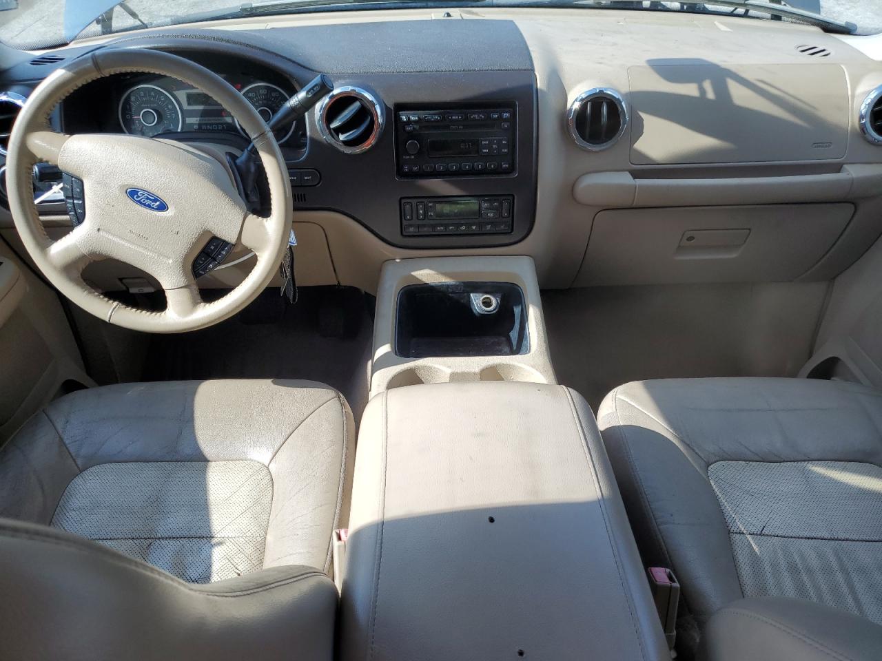 2005 Ford Expedition Eddie Bauer VIN: 1FMFU17535LA20590 Lot: 69190425