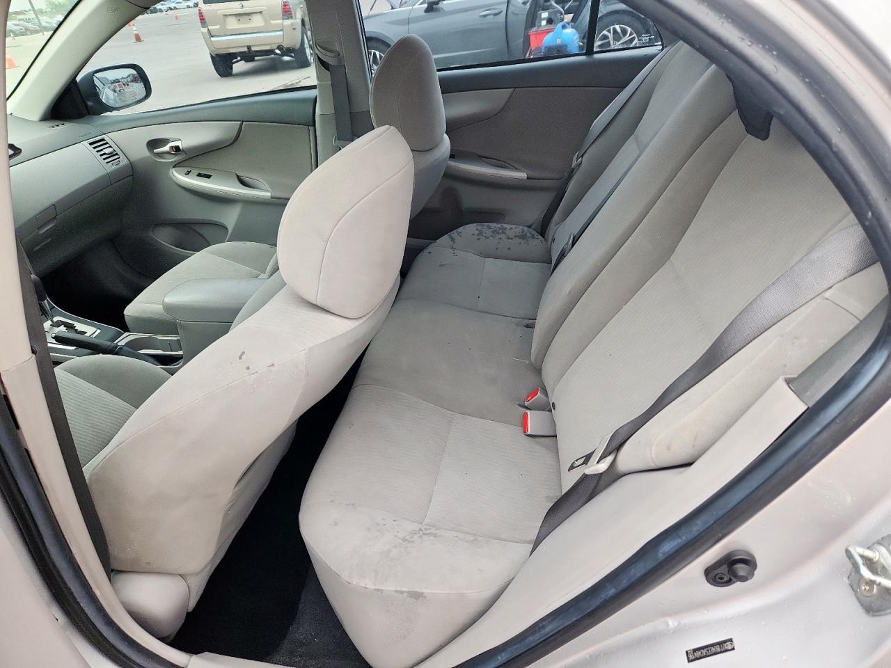 2010 Toyota Corolla Base VIN: 2T1BU4EE5AC484196 Lot: 70660485