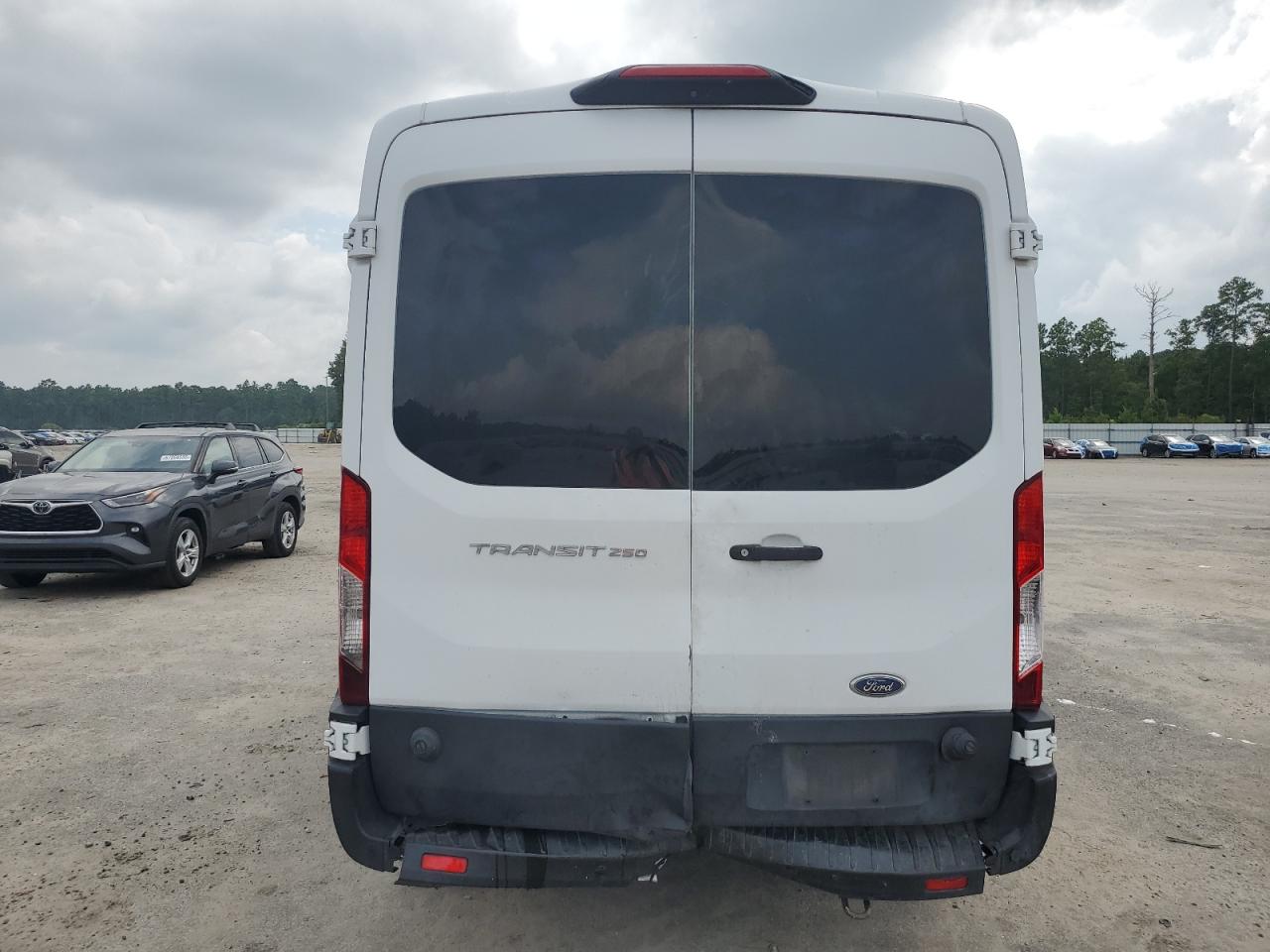 2019 Ford Transit T-250 VIN: 1FTYR2CM7KKA10678 Lot: 68339625