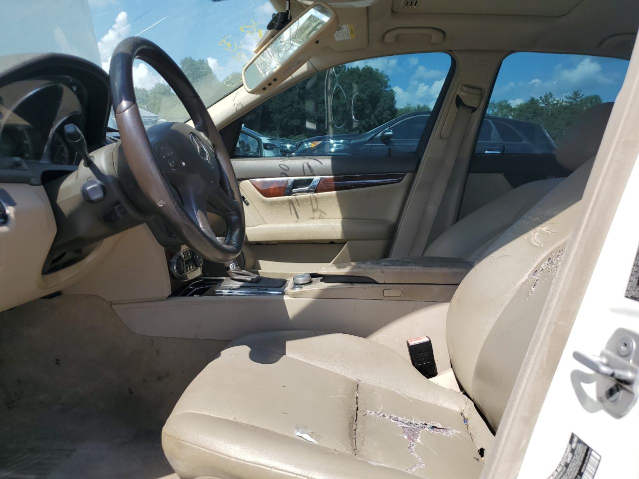 2010 Mercedes-Benz C 300 VIN: WDDGF5EB8AR094846 Lot: 67850085