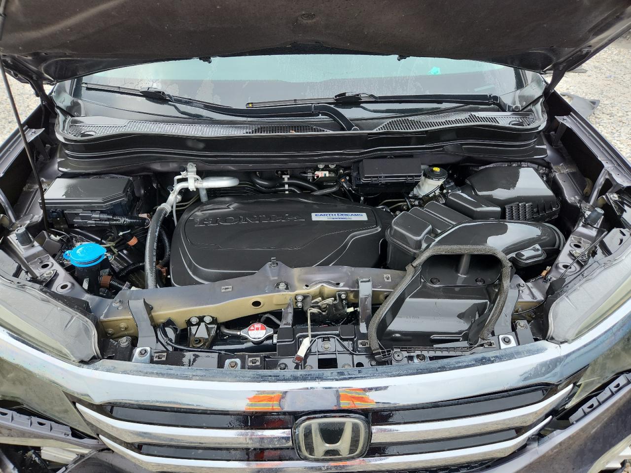 2017 Honda Pilot Touring VIN: 5FNYF6H90HB049168 Lot: 69983165