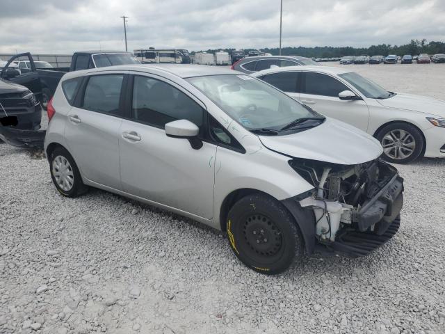 Hatchbacks NISSAN VERSA 2016 Srebrny