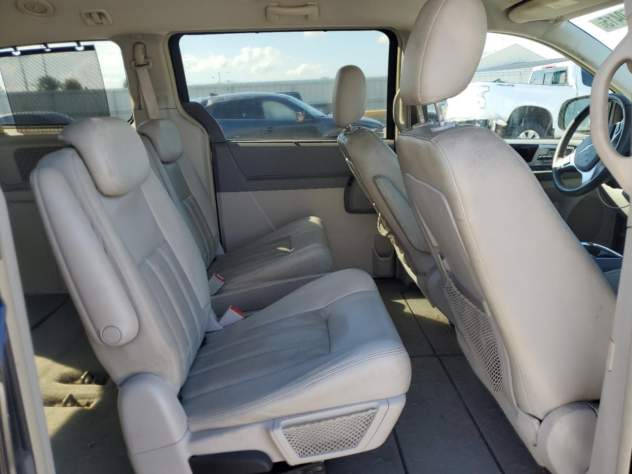 2009 Chrysler Town & Country Touring VIN: 2A8HR54199R642415 Lot: 67750415