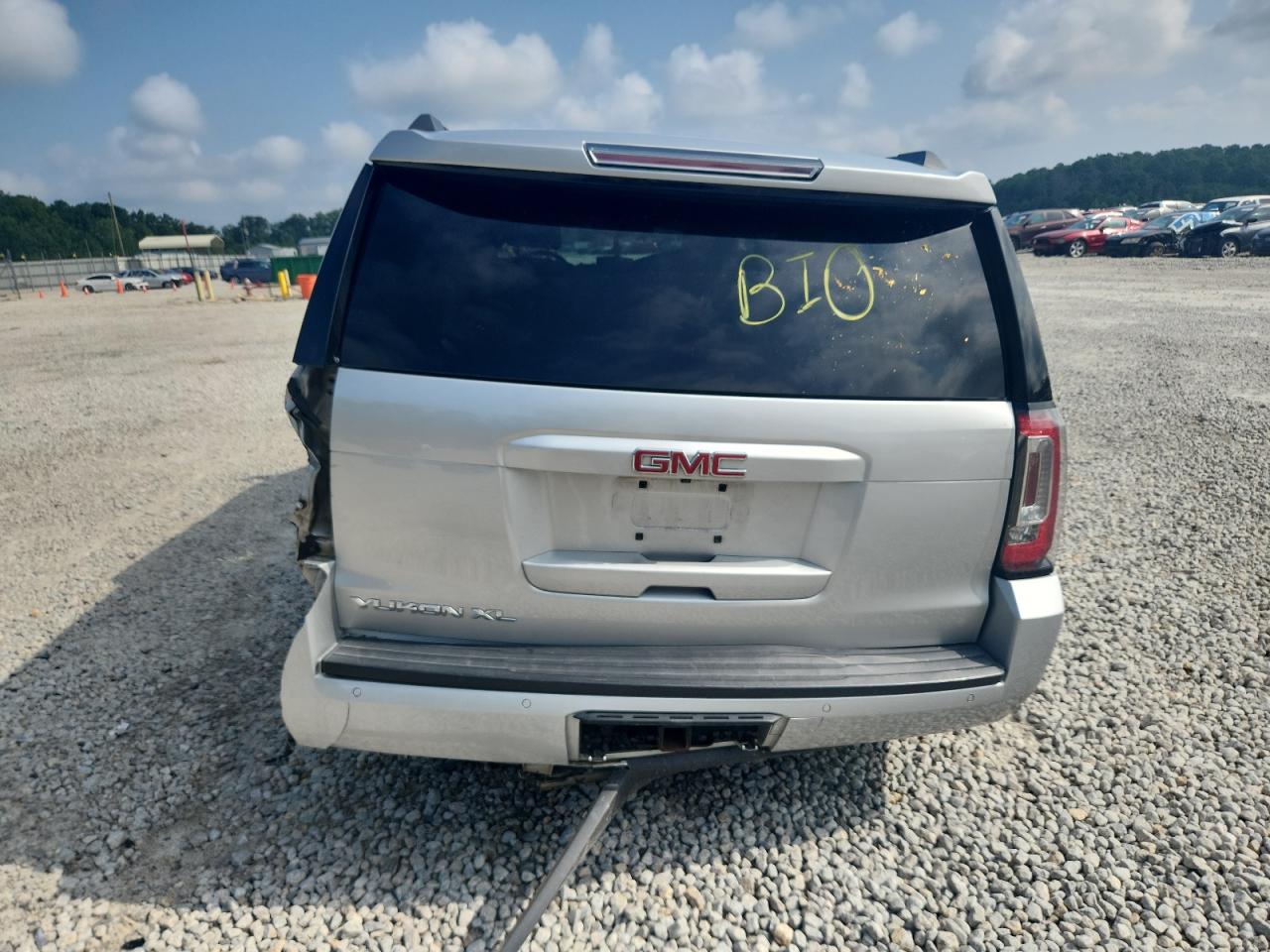 2018 GMC Yukon Xl C1500 Slt VIN: 1GKS1GKC4JR127552 Lot: 69222465