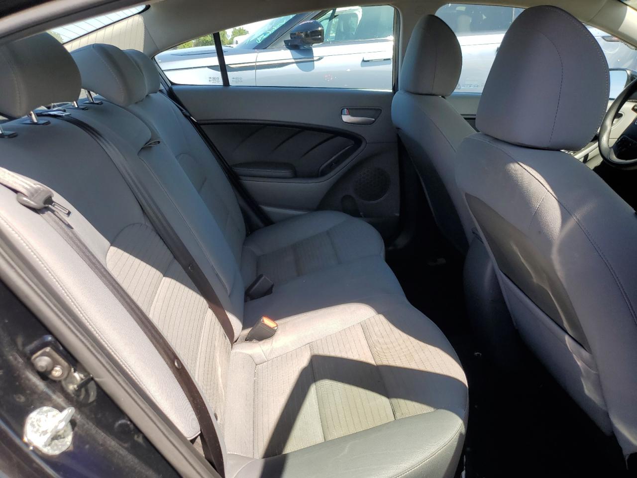 2018 Kia Forte Lx VIN: 3KPFL4A77JE190828 Lot: 68577015