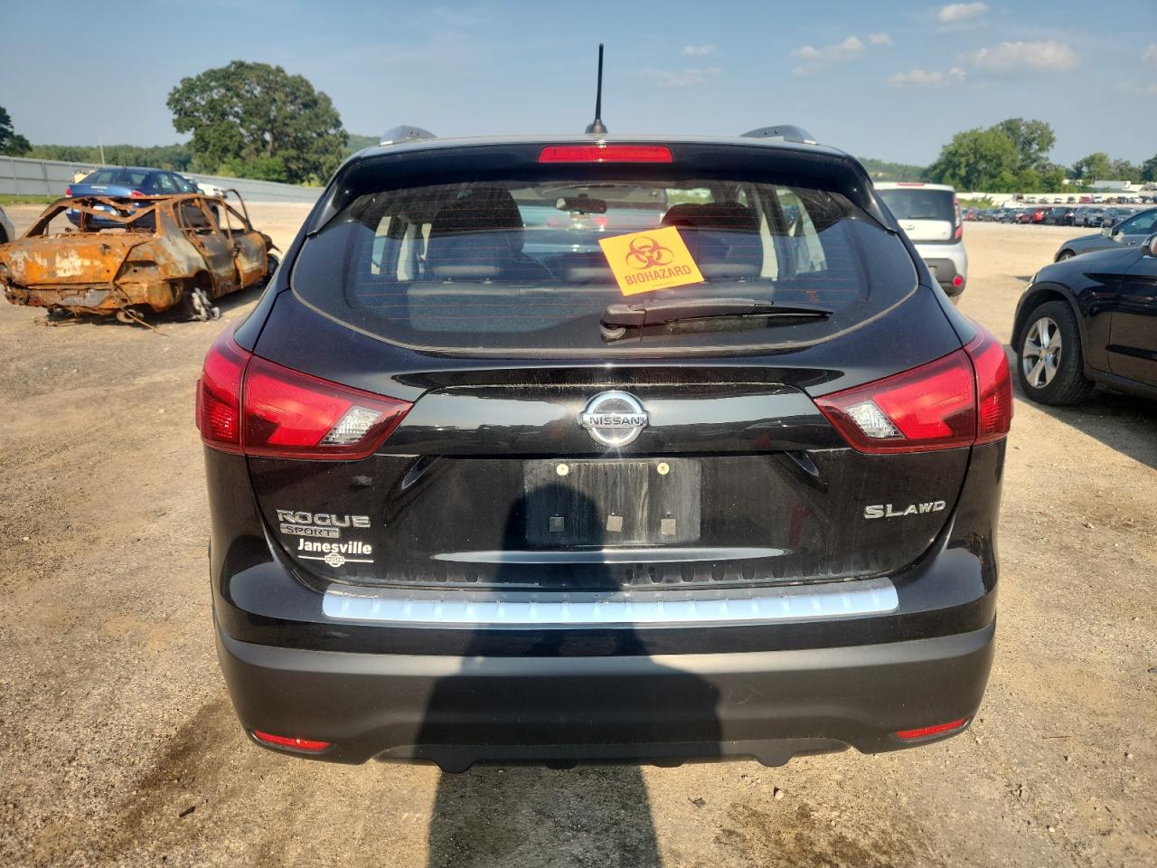 JN1BJ1CR1HW124375 2017 Nissan Rogue Sport S