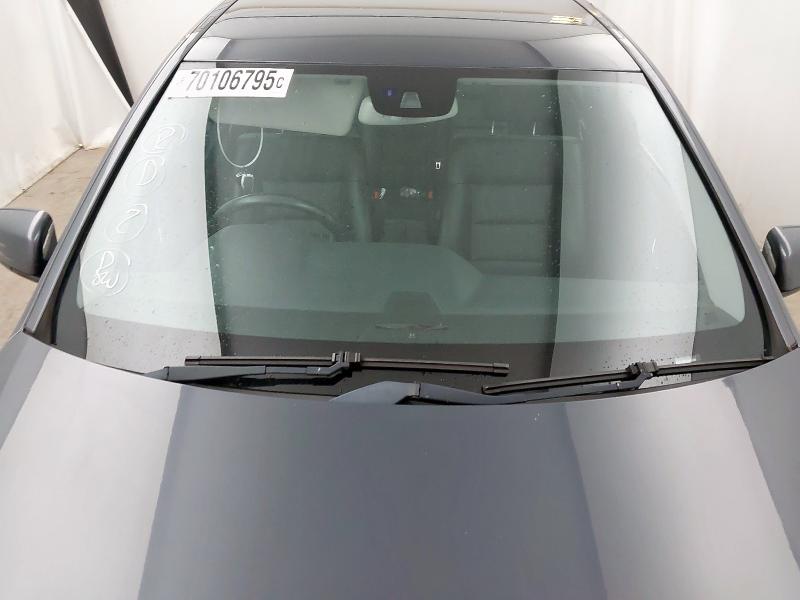 2012 MERCEDES-BENZ E CLASS AVANTGARDE
