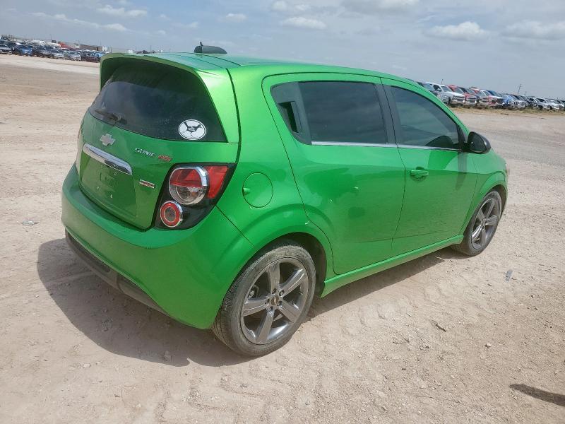 Hatchbacks CHEVROLET SONIC 2016 Zielony