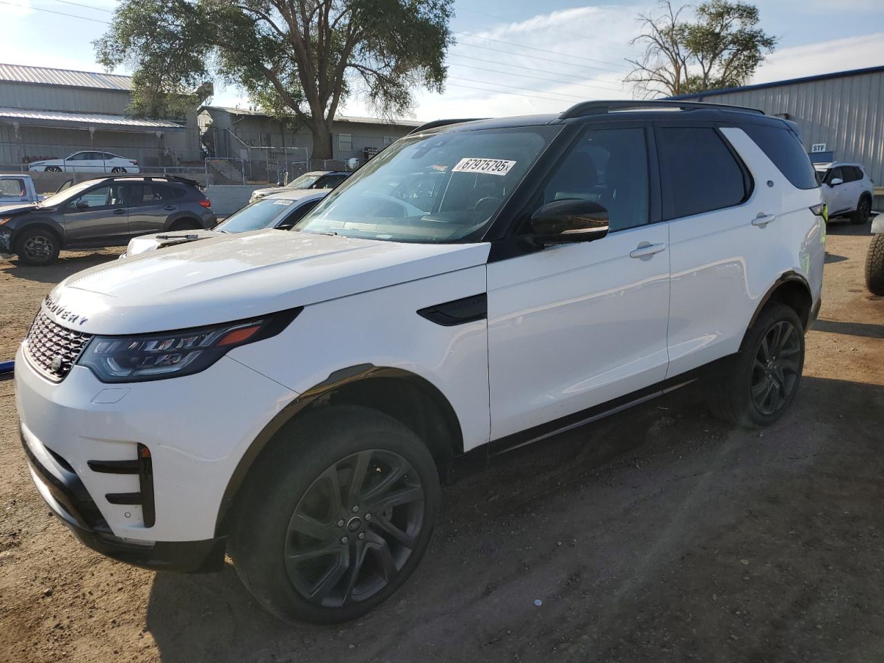 2017 Land Rover Discovery Hse white null gas SALRRBBV5HA022429 photo #1