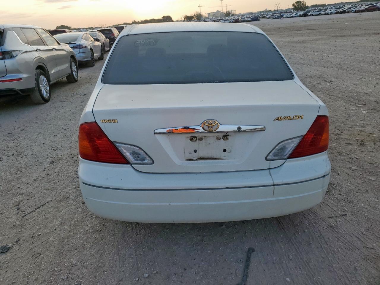 2000 Toyota Avalon Xl VIN: 4T1BF28B1YU040726 Lot: 68967645