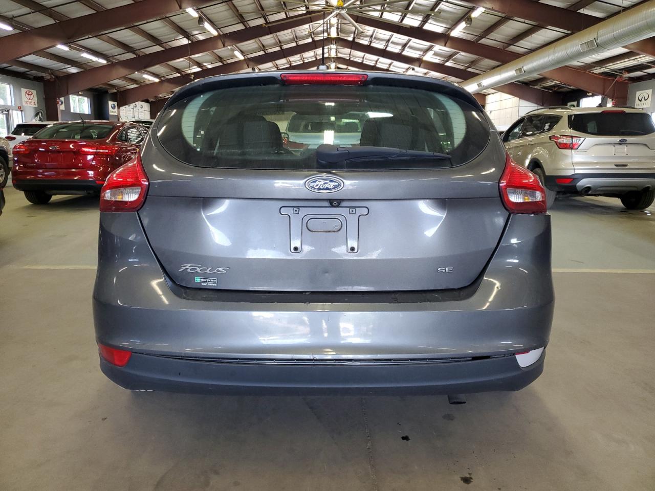 2016 Ford Focus Se VIN: 1FADP3K24GL204635 Lot: 70439695