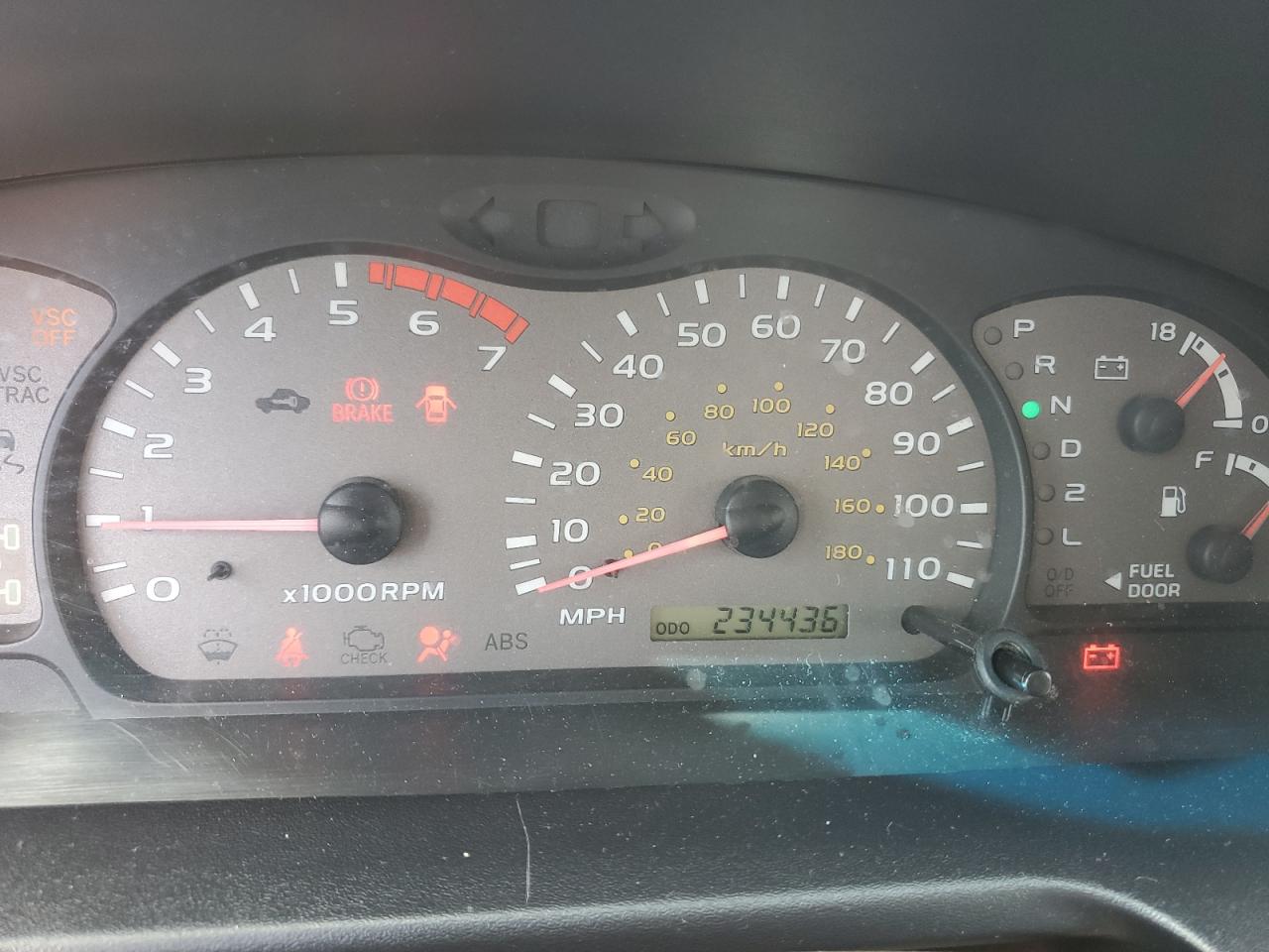 2003 Toyota Sequoia Limited VIN: 5TDBT48A13S180904 Lot: 70429275