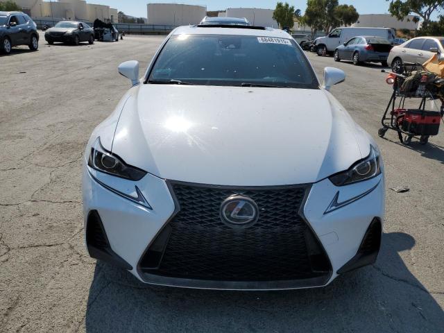  LEXUS IS 2018 Белы