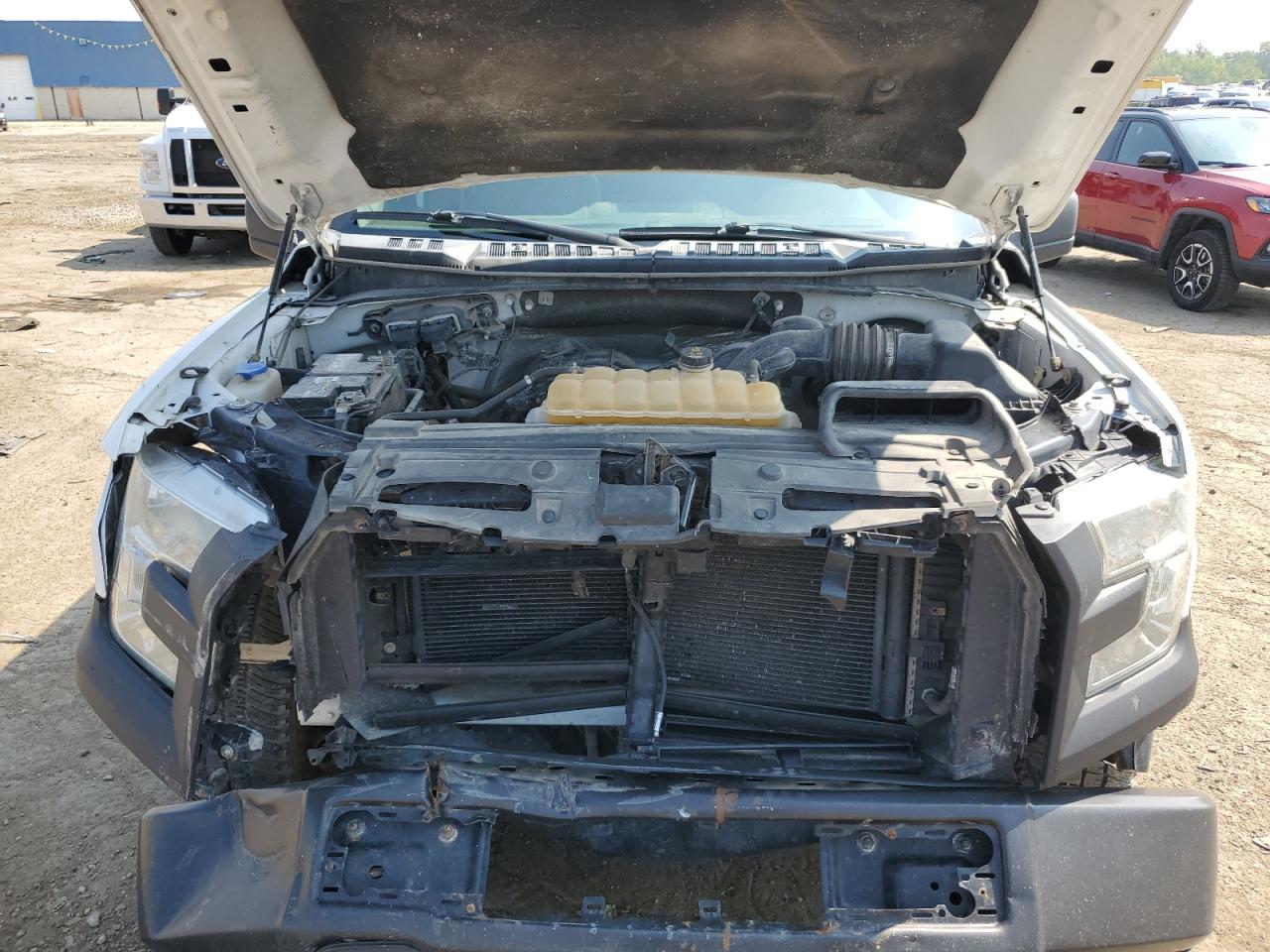 2015 Ford F150 VIN: 1FTMF1C8XFFB71657 Lot: 68886735