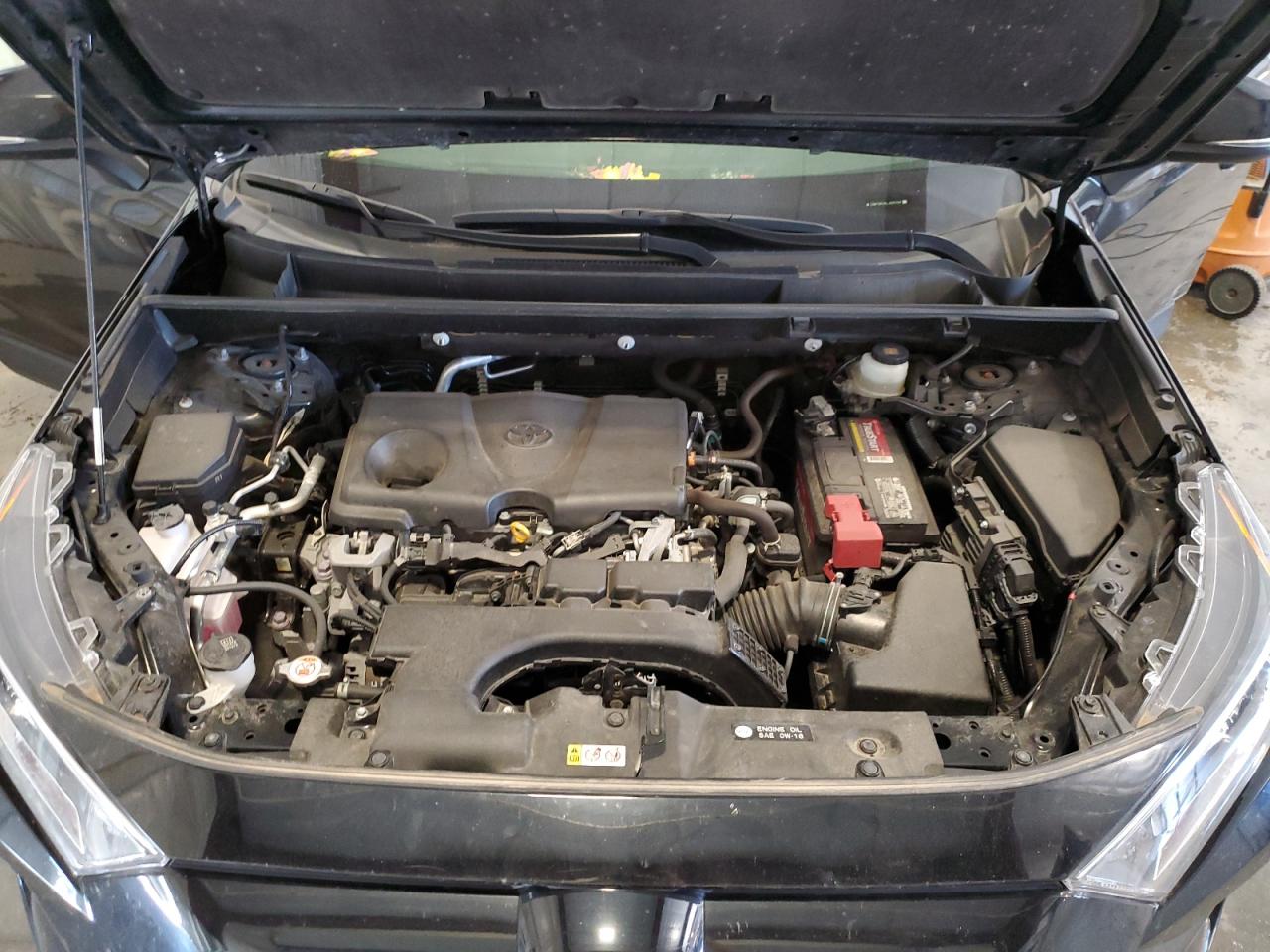 2020 Toyota Rav4 Xle VIN: JTMP1RFVXLJ025764 Lot: 69122455