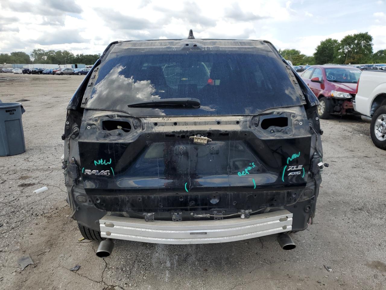 2020 Toyota Rav4 Xle VIN: 2T3P1RFV5LC091741 Lot: 69724495