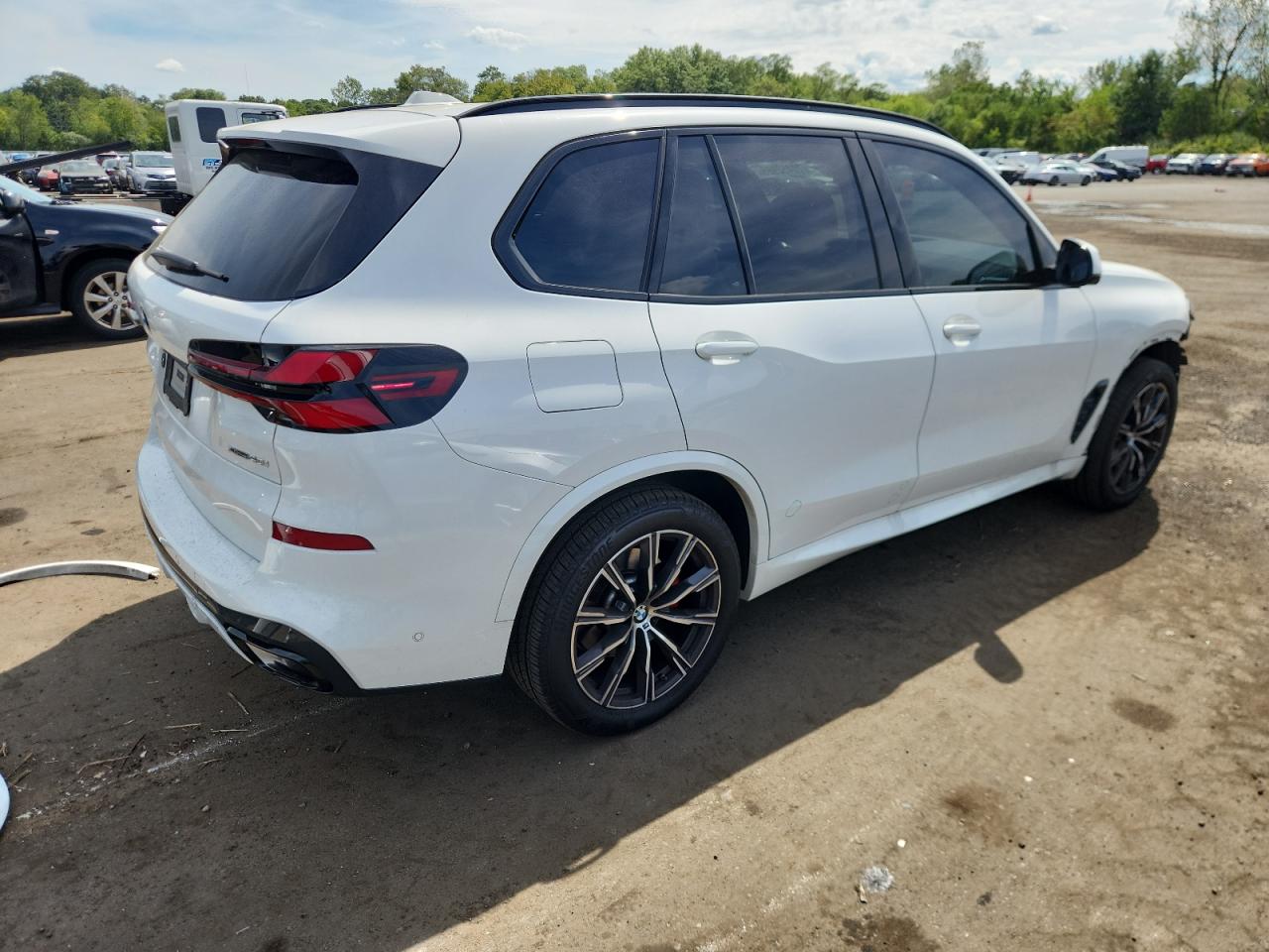 2025 BMW X5 xDrive40I white null gas 5UX23EU00S9X98987 photo #4