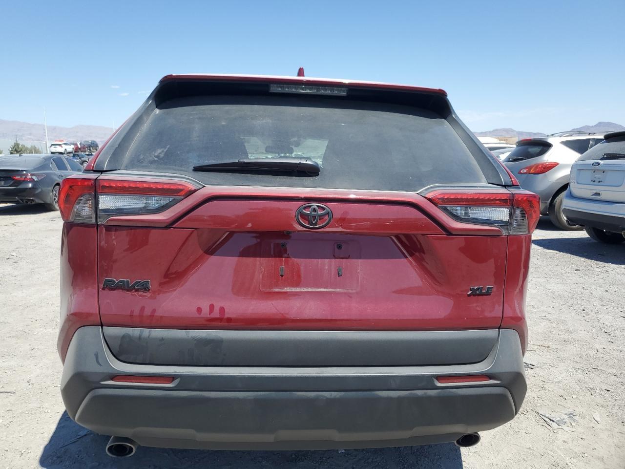 2T3W1RFV8LW069033 2020 Toyota Rav4 Xle