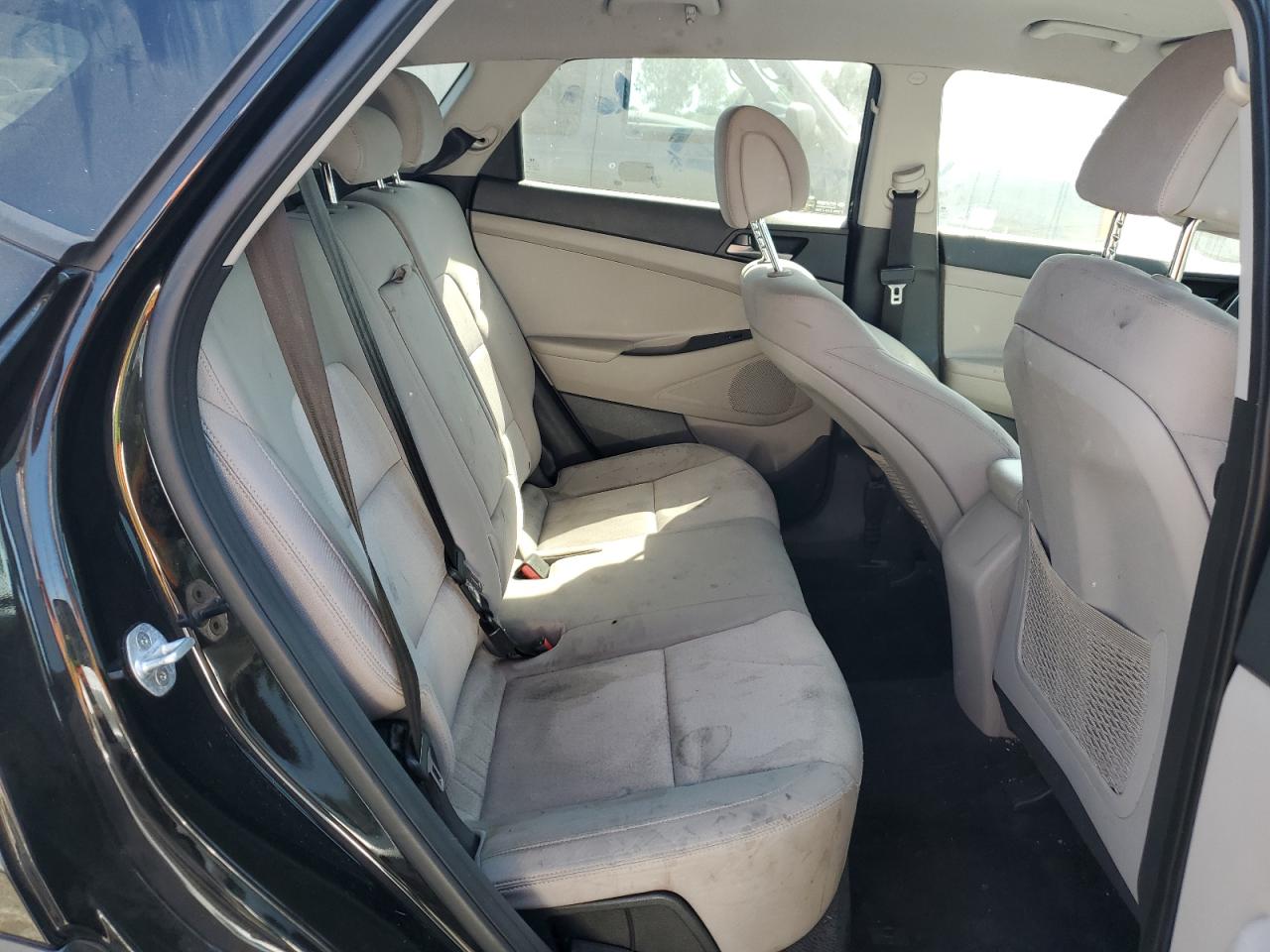 2018 Hyundai Tucson Sel VIN: KM8J33A41JU716989 Lot: 70905485