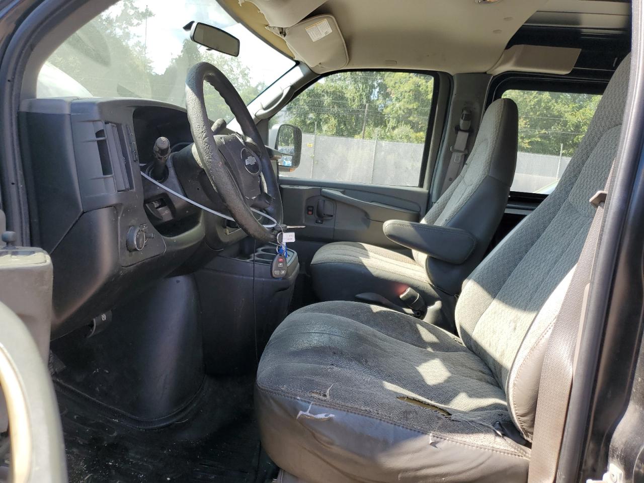 2008 Chevrolet Express G1500 VIN: 1GCFG15X381178699 Lot: 70910305