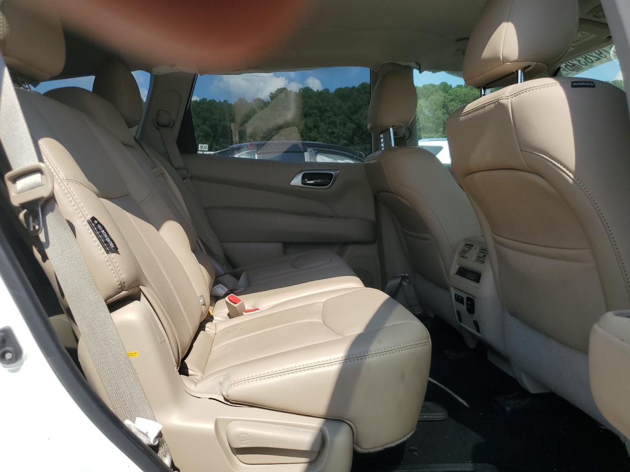 2019 Nissan Pathfinder S VIN: 5N1DR2MN4KC611221 Lot: 67928325