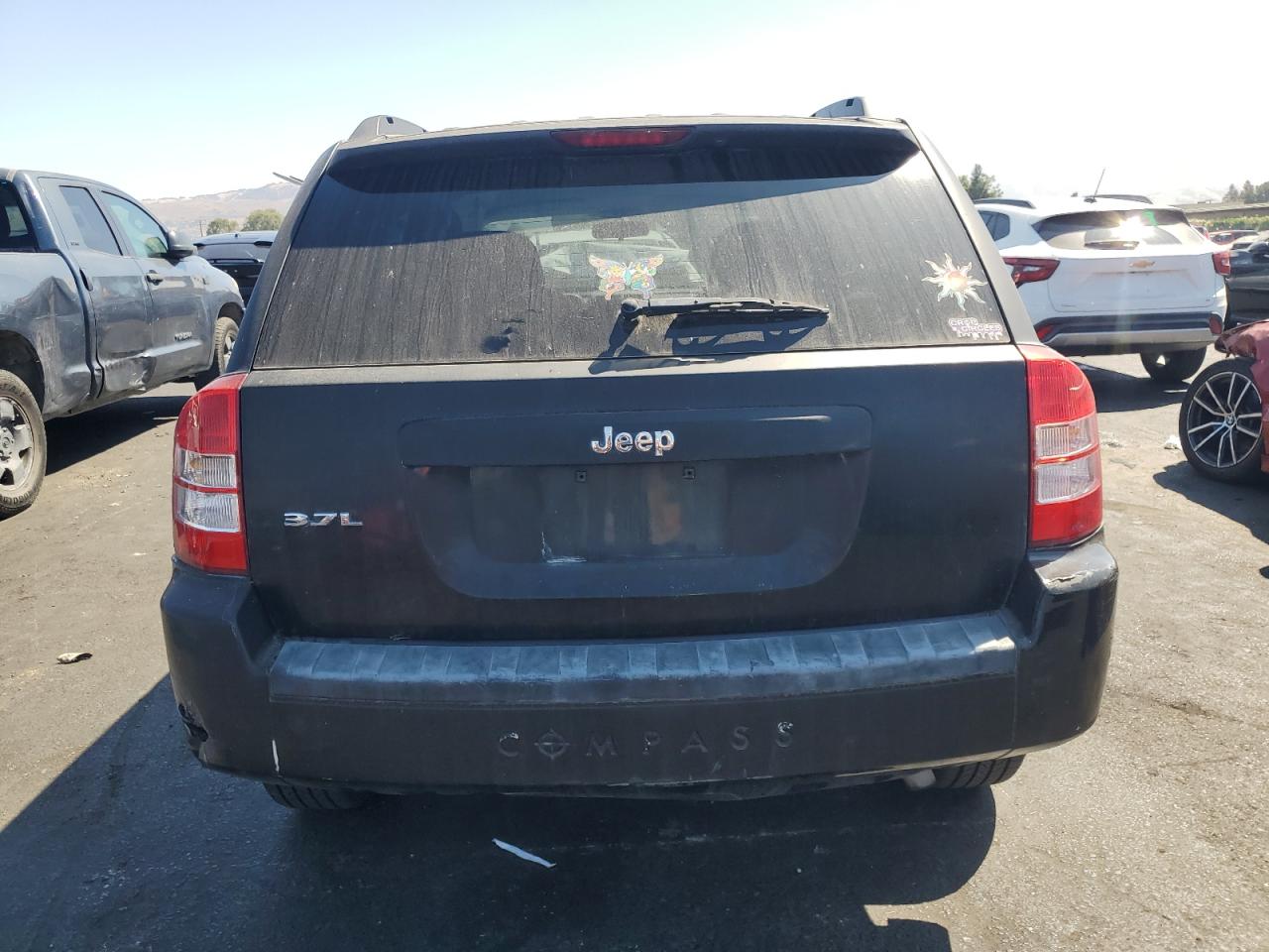 2007 Jeep Compass VIN: 1J8FT47WX7D371018 Lot: 68883365