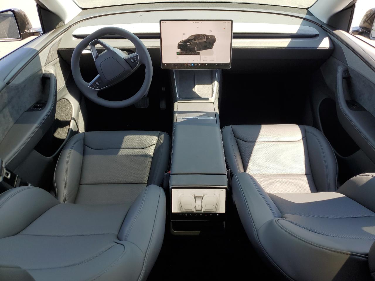 2026 Tesla Model Y VIN: 7SAYGDEE2TF368716 Lot: 69052045