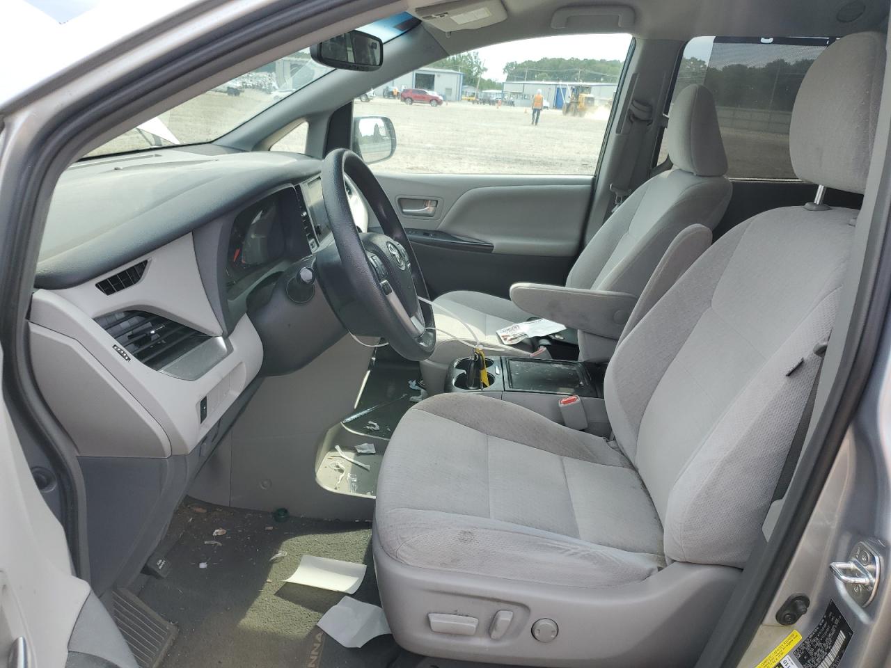 2015 Toyota Sienna Le VIN: 5TDKK3DC7FS684480 Lot: 68640125