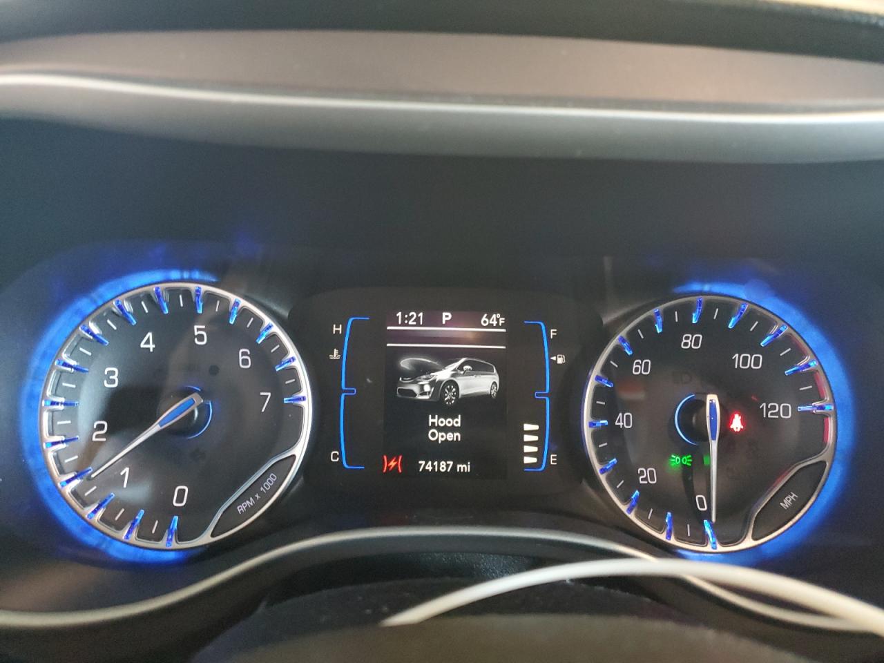 2018 Chrysler Pacifica Touring L VIN: 2C4RC1BG3JR123135 Lot: 69680115