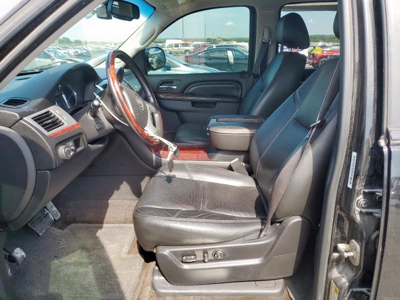 Parquets CADILLAC ESCALADE 2012 Czarny