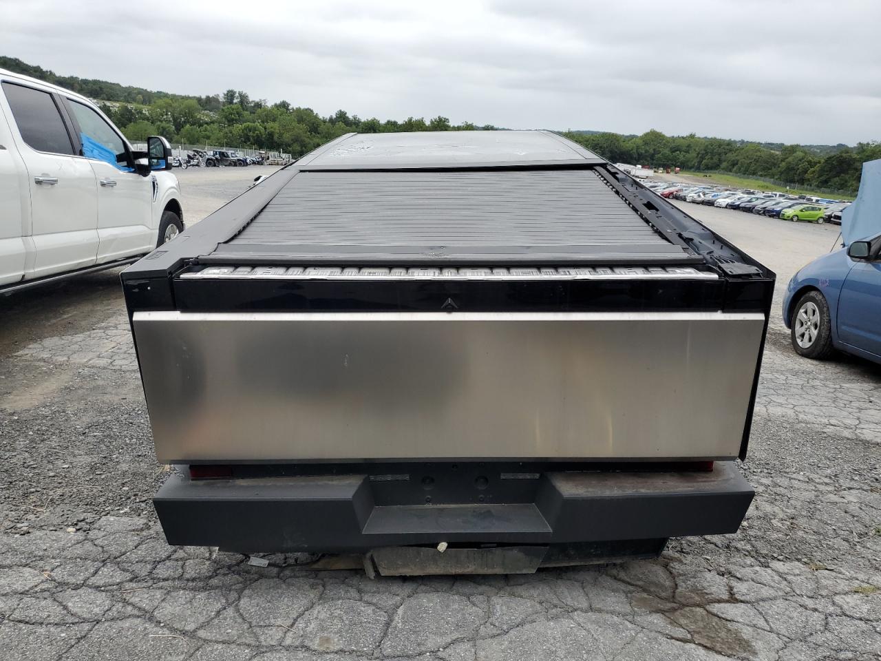 2024 Tesla Cybertruck VIN: 7G2CEHED1RA042324 Lot: 69215125