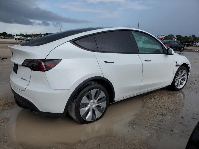  TESLA MODEL Y 2021 Biały